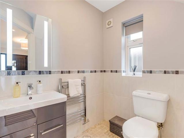 295,000 | 38 Oak Manor, Drumgola Wood, Cavan Sherry FitzGerald Declan Woods 4982 MyHome. Ie Residential