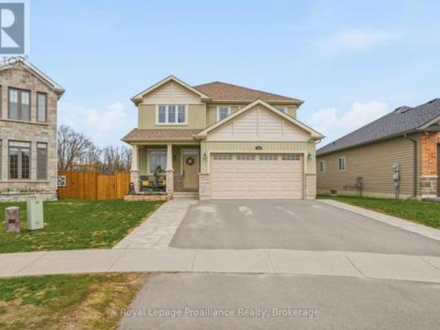 38 Redwood Drive, Belleville Thurlow Ward, ON, K8N 0K4 house for sale | Listing ID X13539 | Royal LePage
