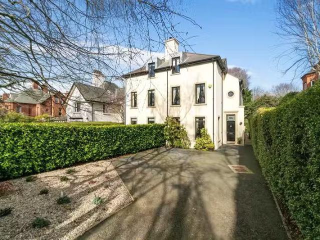 38a Cadogan Park
