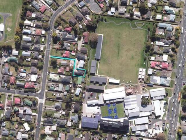 38C Fairdene Avenue, Henderson, Waitakere City