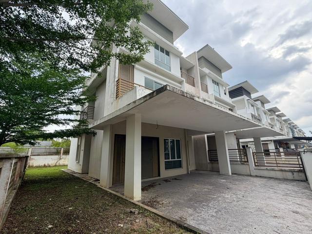 38x90 3 Storey SEMI D Regency Parc Bandar Country Homes Rawang