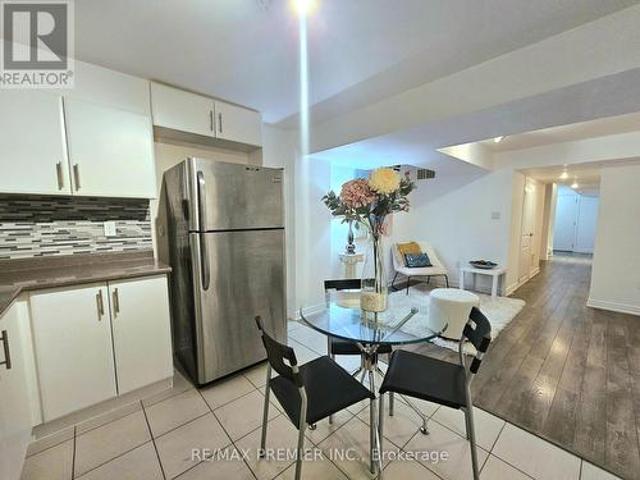 3900 Arvona Place, Mississauga, ON, L5M 0Y5 house for sale | Listing ID W11934 | Royal LePage