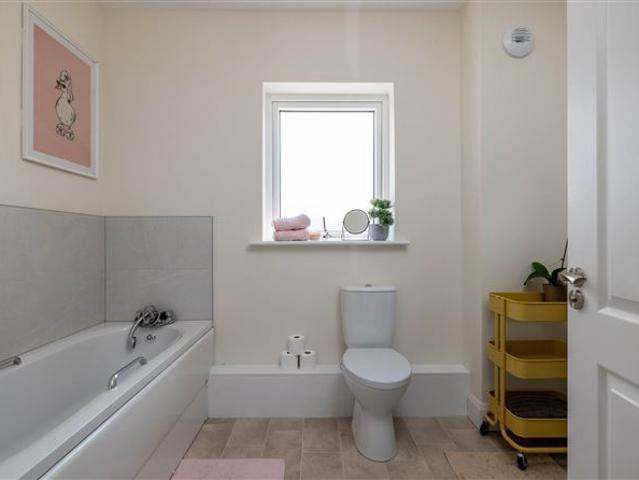 390,000 | 141 Gleann An Ghairdin, Gorey, County Wexford South East Estates 5011 MyHome. Ie Residential