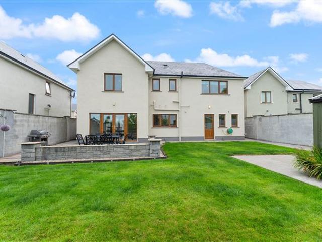 390,000 | 10 Hillcrest, Mayfield, Claremorris, Mayo DNG Gilligan 4945 MyHome. Ie Residential