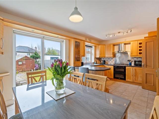 390,000 | 2 Carrig Green, Carrig Na Curra, Carrigaline, Cork Michael Pigott Auctioneer & Valuer 4986 MyHome. Ie Residential