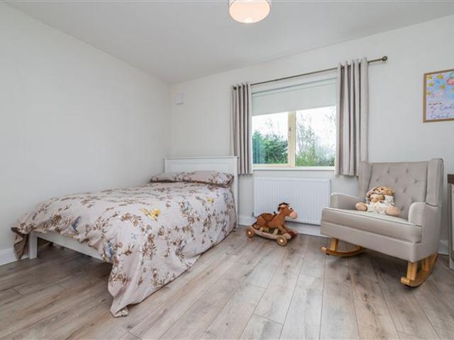 390,000 | 32 Knights Wood, Johnstown, Co. Kildare Sherry FitzGerald O'Reilly Naas 5002 MyHome. Ie Residential