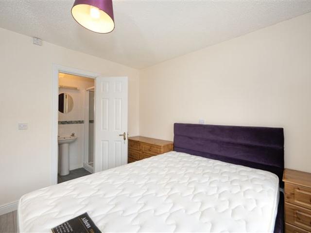 390,000 | 40 The Sycamores, Classes Lake, Ovens, Co. Cork Sherry FitzGerald Cork 4998 MyHome. Ie Residential