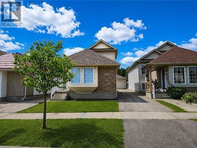 390 Wake Robin Crescent, Kitchener, ON, N2E 3L6 house for lease | Listing ID 40846 | Royal LePage