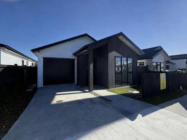 390 Te Taruna Drive, Milldale, Rodney