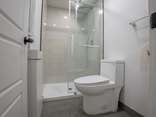 3915 Masson Studio Apartment for Rent at 3915 Rue Masson, Montréal, QC H1X 1T2 Vieux Rosemont