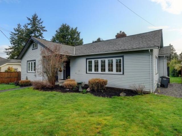 3919 Quadra St, Saanich, BC, V8X 1J3 house for sale | Listing ID 1041 | Royal LePage