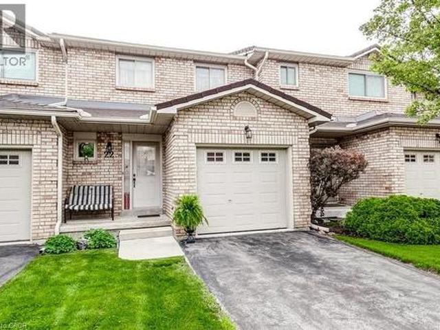 391 Stone Church Road E Unit# 22, Hamilton, ON, L9B 2H2 townhouse for sale | Listing ID 40856 | Royal LePage
