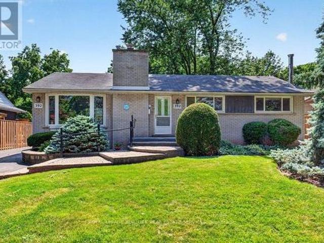 392 Henderson Road, Burlington, ON, L7L 2P8 house for sale | Listing ID W13605 | Royal LePage