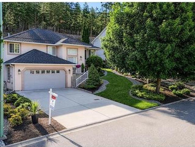 393 Rio Drive S, Kelowna, BC, V1V 2L2 house for sale | Listing ID 10393 | Royal LePage