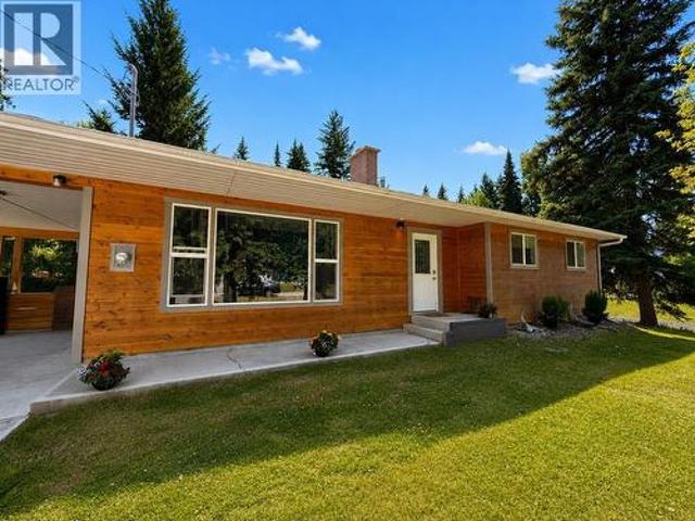 3945 Gilbert Drive, Prince George, BC, V2K 4Z6 house for sale | Listing ID R3147 | Royal LePage