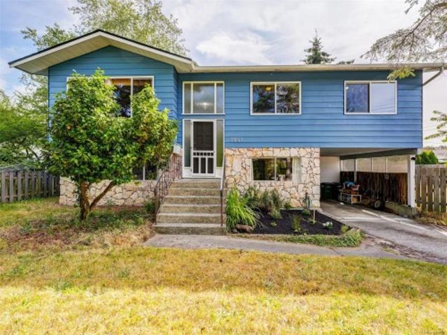 3941 Larchwood Dr, Saanich, BC, V8N 5L5 house for sale | Listing ID 1047 | Royal LePage