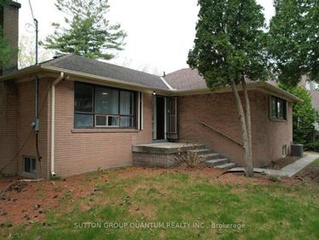 394 Maplehurst Avenue, Oakville, ON, L6L 4Y6 house for sale | Listing ID W13533 | Royal LePage