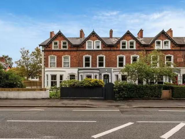 394 Ravenhill Road