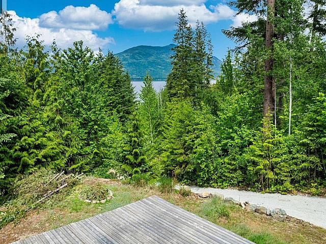 3950 Short Road Eagle Bay, British Columbia