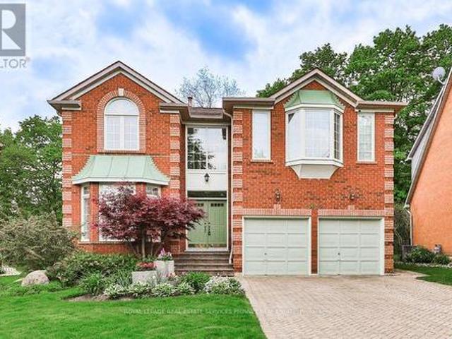 3952 Rolling Valley Drive, Mississauga, ON, L5L 5V9 house for sale | Listing ID W12928 | Royal LePage