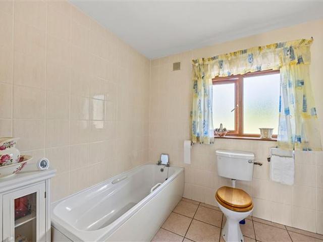 395,000 | Mill Beg, Coomhola, Bantry, Co. Cork Sherry FitzGerald O'Neill West Cork 5009 MyHome. Ie Residential