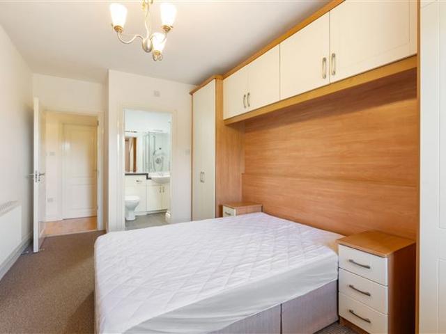 395,000 | Apartment 26 Segrave, The Links, Station Road, Portmarnock, Dublin Borgman Earls Property Consultants 5004 MyHome. Ie Residential