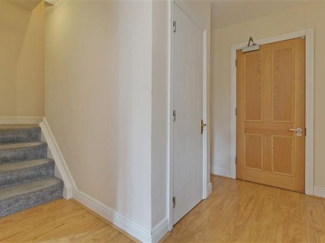 395,000 | Apt 8, Block 3, Steevens Gate, 126/127 Steeven's Gate Apartments, James's Street, Dublin 8 Sherry FitzGerald Sundrive 5008 MyHome. Ie Residential
