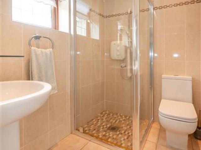 395,000 | 144 Cromcastle Road, Kilmore West, Kilmore, Dublin Auctioneera 5004 MyHome. Ie Residential