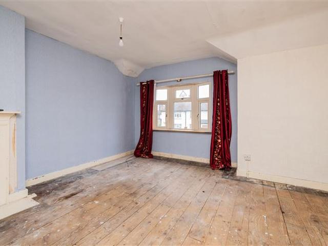395,000 | 19 Drumcliffe Drive, Cabra West, Dublin 7, Co. Dublin H J Byrne 4961 MyHome. Ie Residential