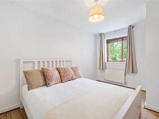 395,000 | 1 Moore House, Loreto Abbey, Grange Road, Rathfarnham, Dublin 14 DNG Rathfarnham 5005 MyHome. Ie Residential