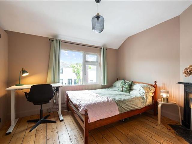 395,000 | 41 Lourdes Road, Maryland, Dublin 8 DNG Central 5003 MyHome. Ie Residential