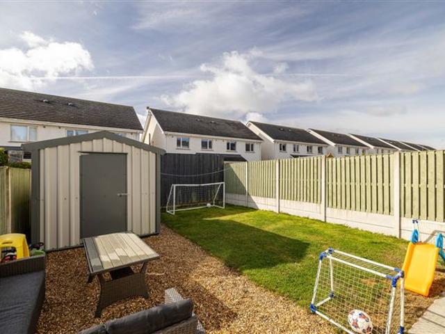 395,000 | 41 Seaview Way, Cnoc Na Mara, Blackrock, Co. Louth Sherry FitzGerald Carroll 5021 MyHome. Ie Residential