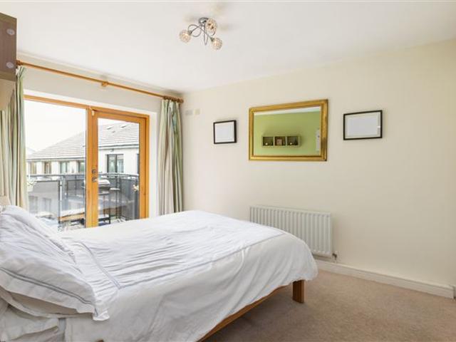 395,000 | 5 Red Arches Drive, The Coast, Baldoyle, Dublin 13 Sherry FitzGerald Sutton 5011 MyHome. Ie Residential