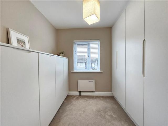 395,000 | 6 Gort Leamhan, Tulla Rd, Ennis, Co. Clare DNG O'Sullivan Hurley 4993 MyHome. Ie Residential