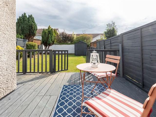 395,000 | 85 Meadowlands, Broomfield Village, Midleton, Cork Cronin Wall Properties 5014 MyHome. Ie Residential