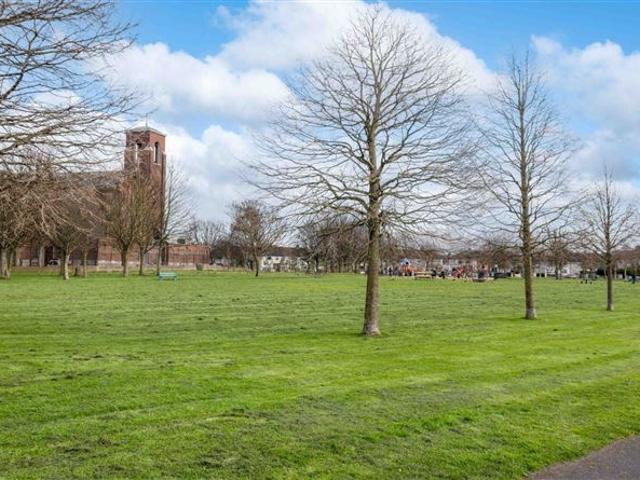395,000 | 98 Walkinstown Drive, Walkinstown, Dublin 12 DNG Terenure 4988 MyHome. Ie Residential