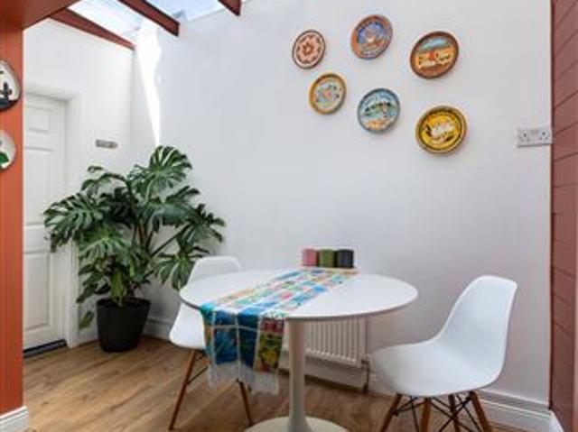 395,000 | 9 James Street North, Strand, Dublin 3 DNG Fairview 5021 MyHome. Ie Residential
