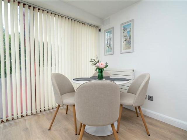 395,000 | 9, Landscape Court, Churchtown, Co. Dublin Brock DeLappe Estate Agents 5009 MyHome. Ie Residential