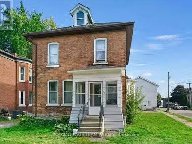 395 Henry Street W, Prescott, ON, K0E 1T0 investment for sal.