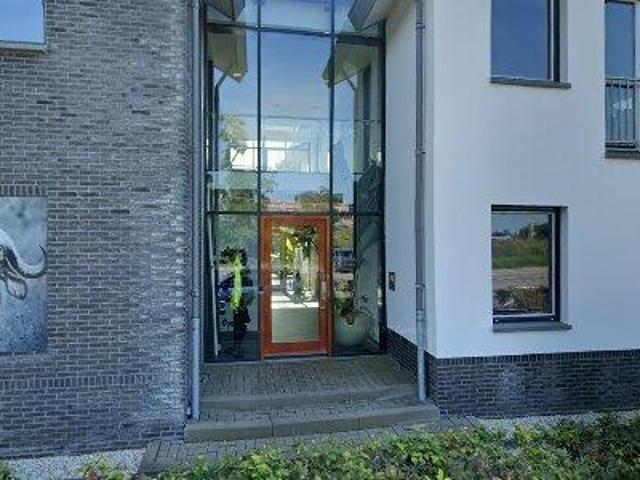 395 m2 office space for rent in Amstelveen