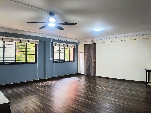395 Yishun Ring Road HDB Apartment For Sale, $550,000, 3 Bed 2 Bath 1,119 sqft $492.00 psf