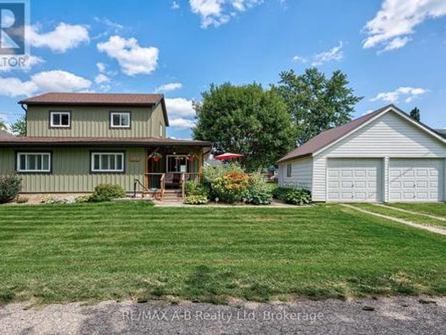 3967 Milton Street, Perth East Shakespeare, ON, N0B 2P0 house for sale | Listing ID X13703 | Royal LePage