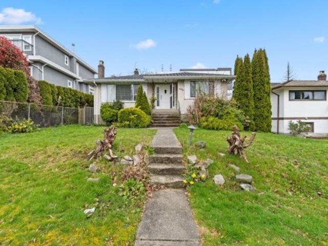 3977 Forest Street, Burnaby, BC, V5G 1W7 house for sale | Listing ID R3144 | Royal LePage