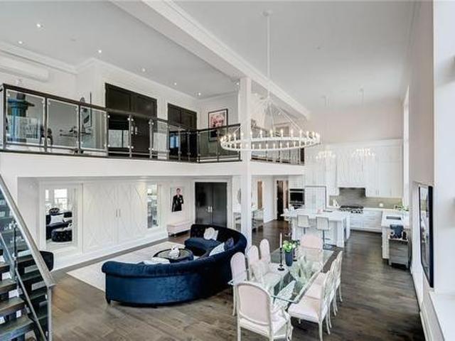 397 King Street WUnit #215, Dundas, ON, L9H 1W9 Luxury Condo.