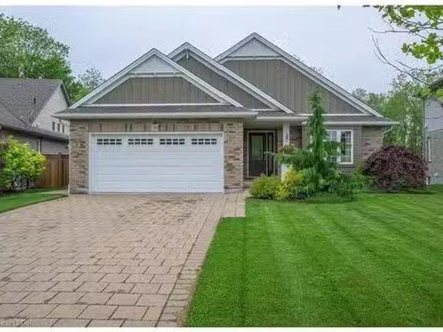 398 Beamish Street, Port Stanley, ON, N5L 1H5 house for sale.