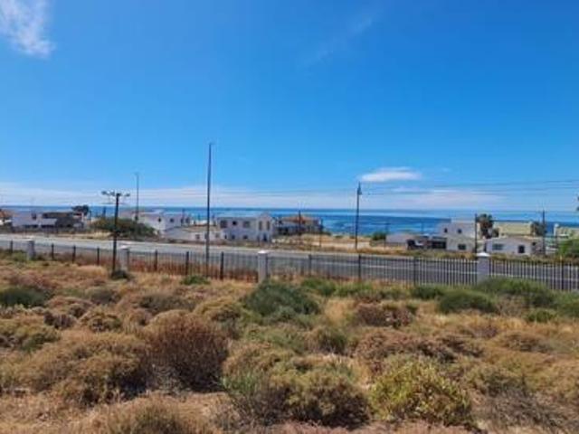 398 m² Land available in St Helena Views