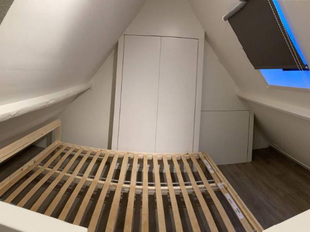 3991DL, Houten, Plein, 24