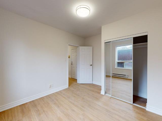 399 Lofts 1 Bedroom Apartment for Rent at 399 Dupont St, Toronto, ON M5R 1W3 The Annex