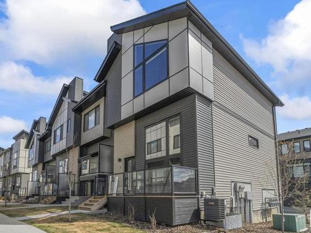 39 50 Ebony Bv, Sherwood Park, AB, T8H 2X4 townhouse for sale | Listing ID E4433 | Royal LePage