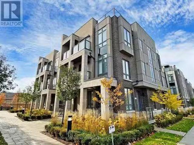 39 717 Lawrence Avenue W, Toronto, ON, M6A 0C6 townhouse f.